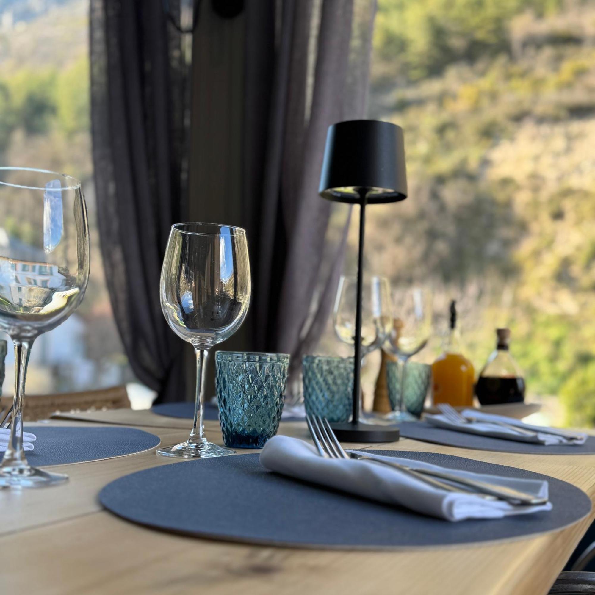 Hotel Fleur Des Alpes La Brigue ภายนอก รูปภาพ