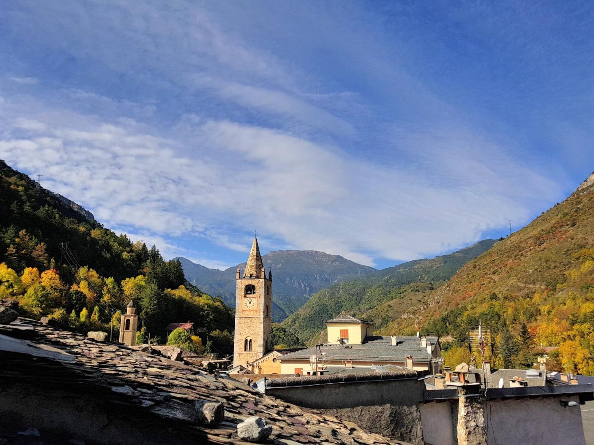 Hotel Fleur Des Alpes La Brigue ภายนอก รูปภาพ